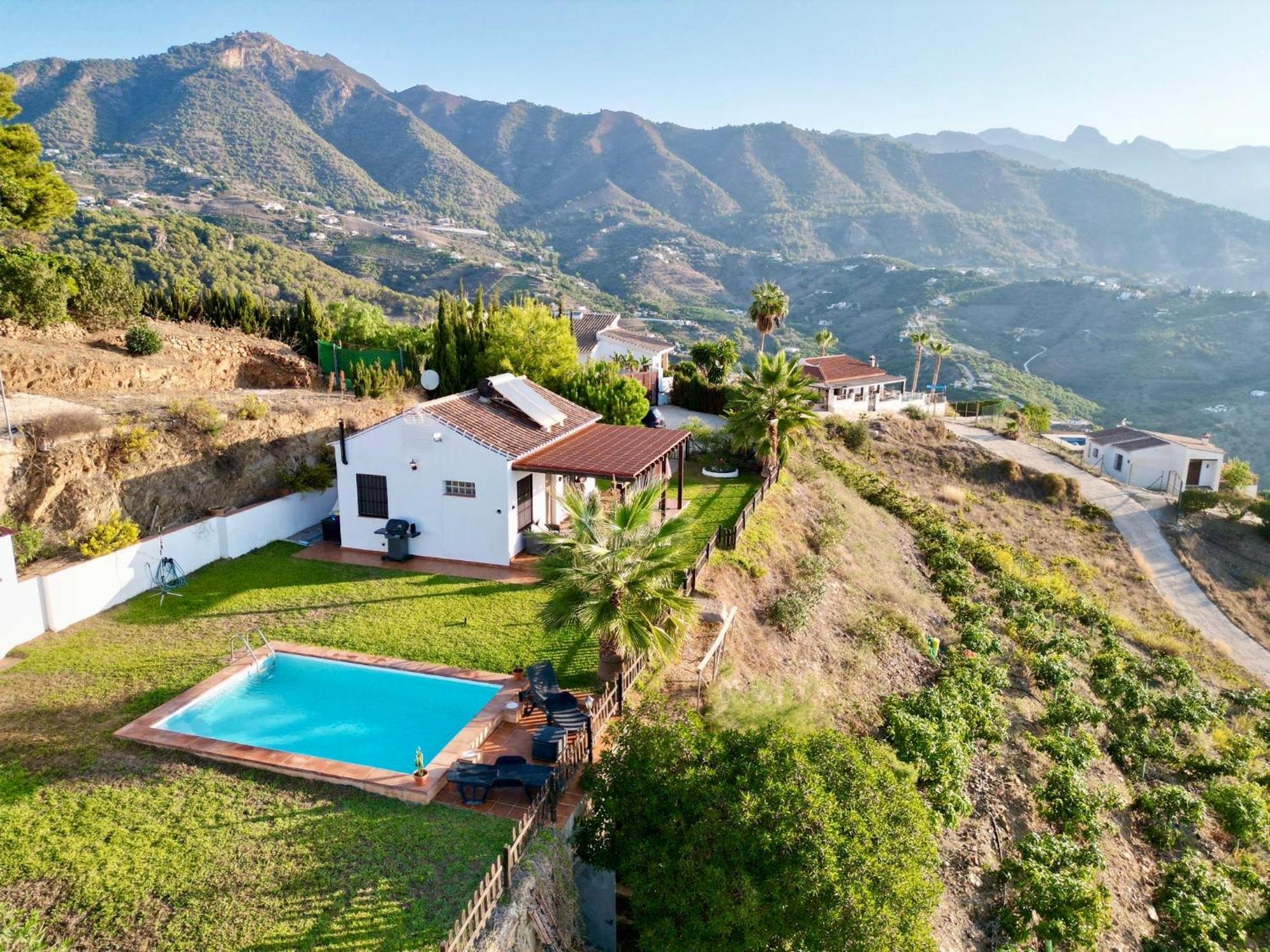 Vela Luka Frigiliana Villa Exterior photo
